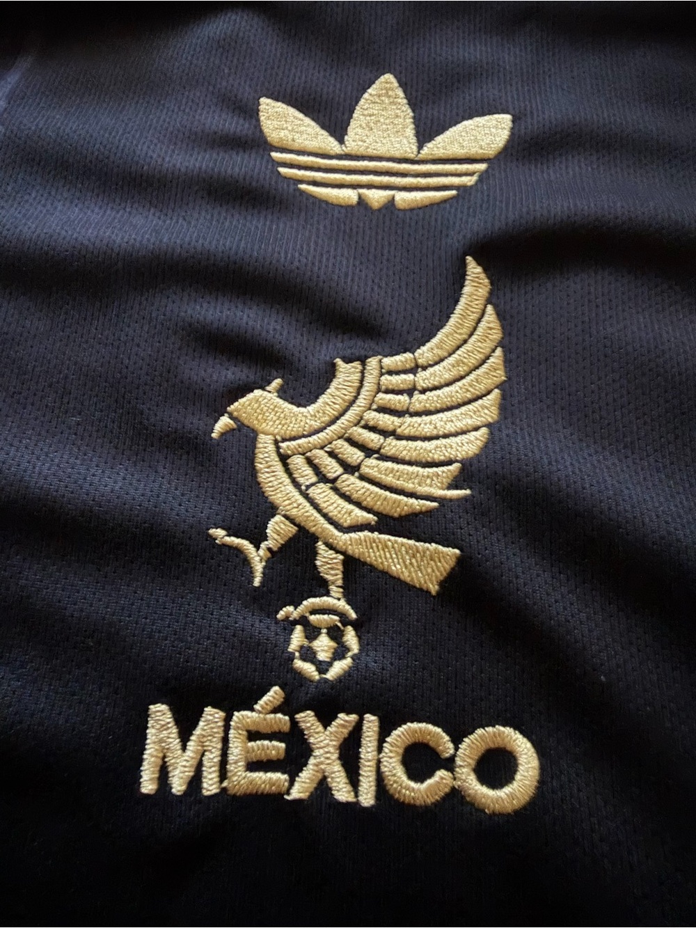 adidas RARE México de Oro Black and Gold Soccer Jersey NWT Small - Picture 6 of 9